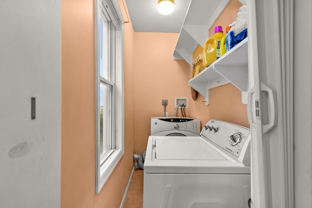 The Pink Room Near Yale Hospital/Bridegport บริดจ์พอร์ต ภายนอก รูปภาพ